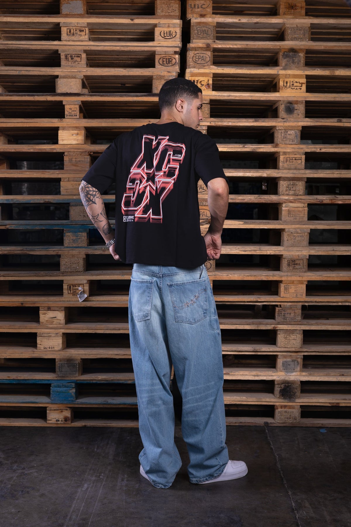 black oversized printed tee - DNM.EG