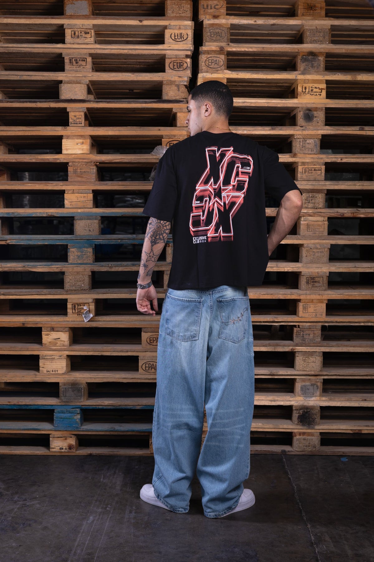 black oversized printed tee - DNM.EG
