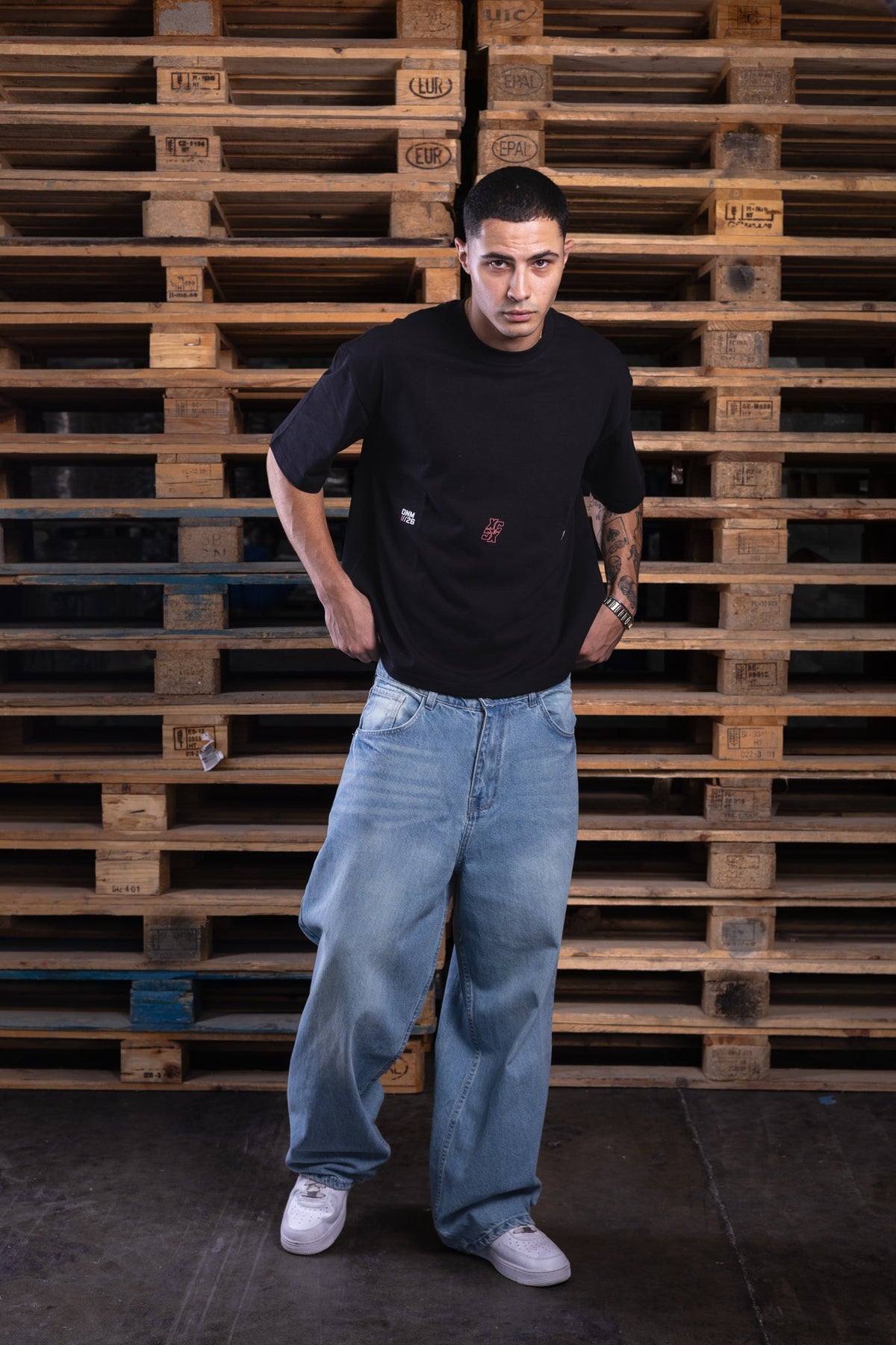 black oversized printed tee - DNM.EG