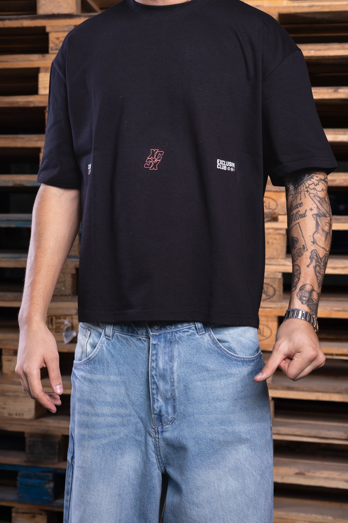 black oversized printed tee - DNM.EG