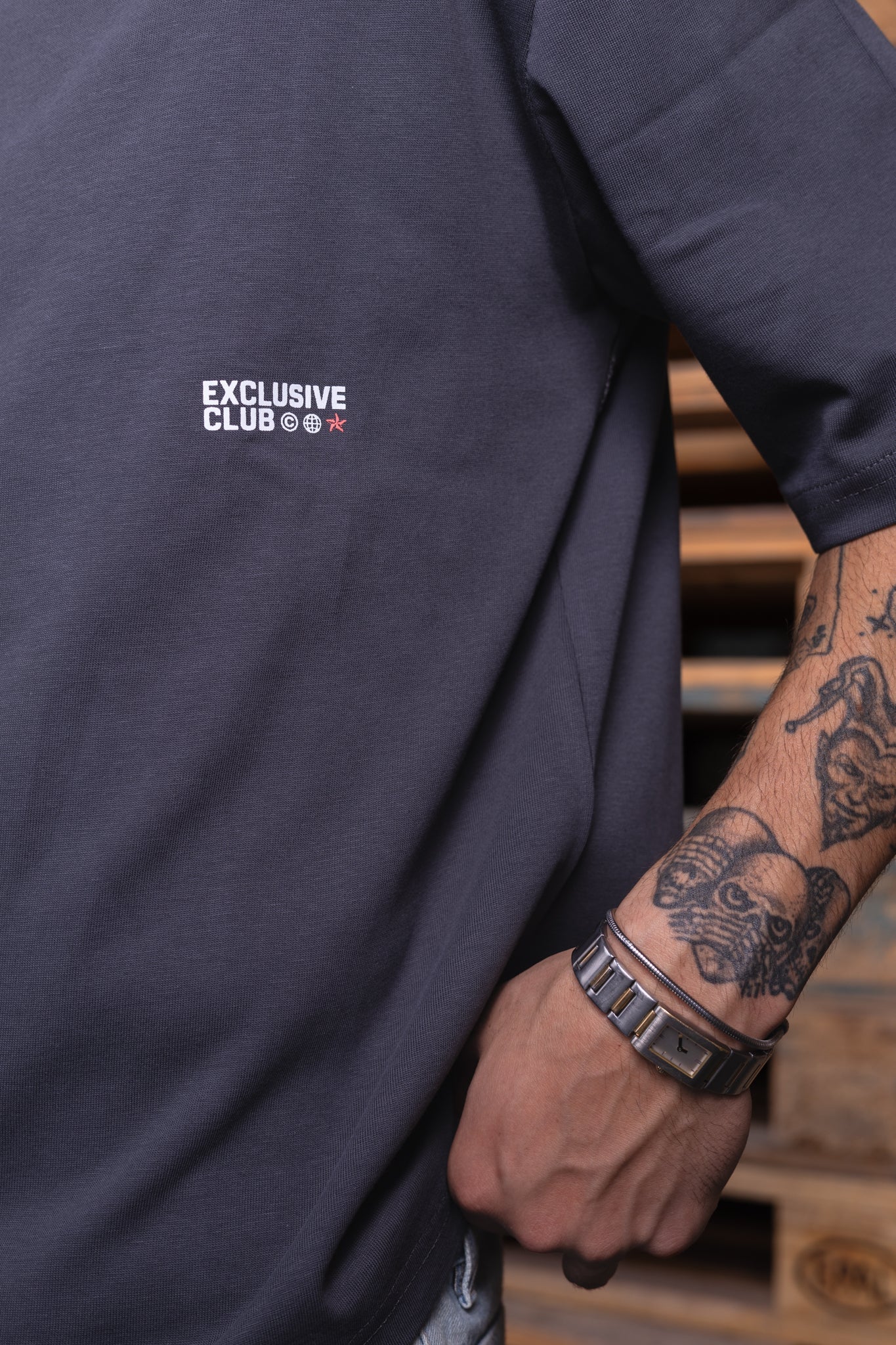 grey oversized printed tee - DNM.EG
