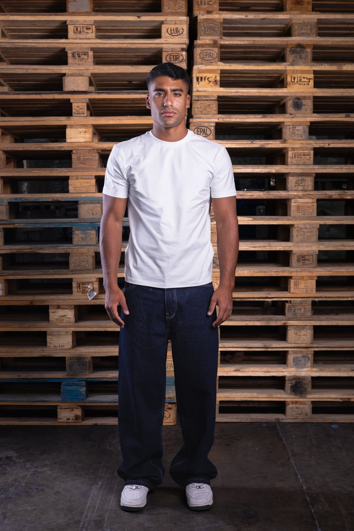 white essential slim fit t shirt - DNM.EG